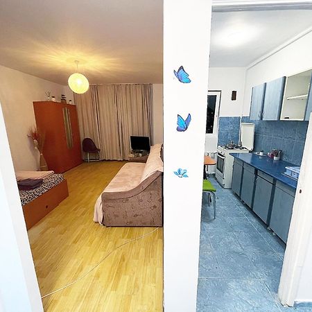 Crisand Home Букурещ Екстериор снимка